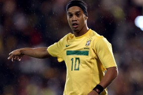 开云·体育官方网站入口-中场控制关键如何影响比赛节奏掌控，中场阶段